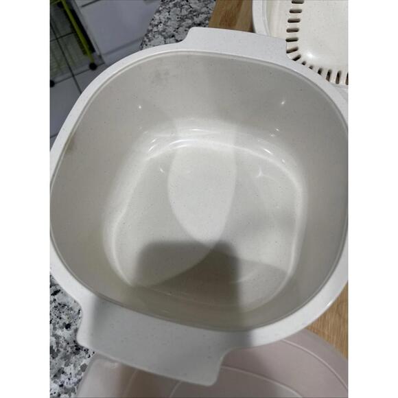 6 Piece Vintage Rubbermaid Microwave Stack Cooker 3qt 1qt Steamer Tray Lids - Picture 4 of 13